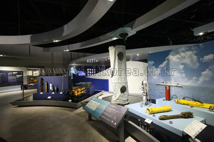 Interior exhibition space at the National Maritime Museum for a Busan indoor attractions guide