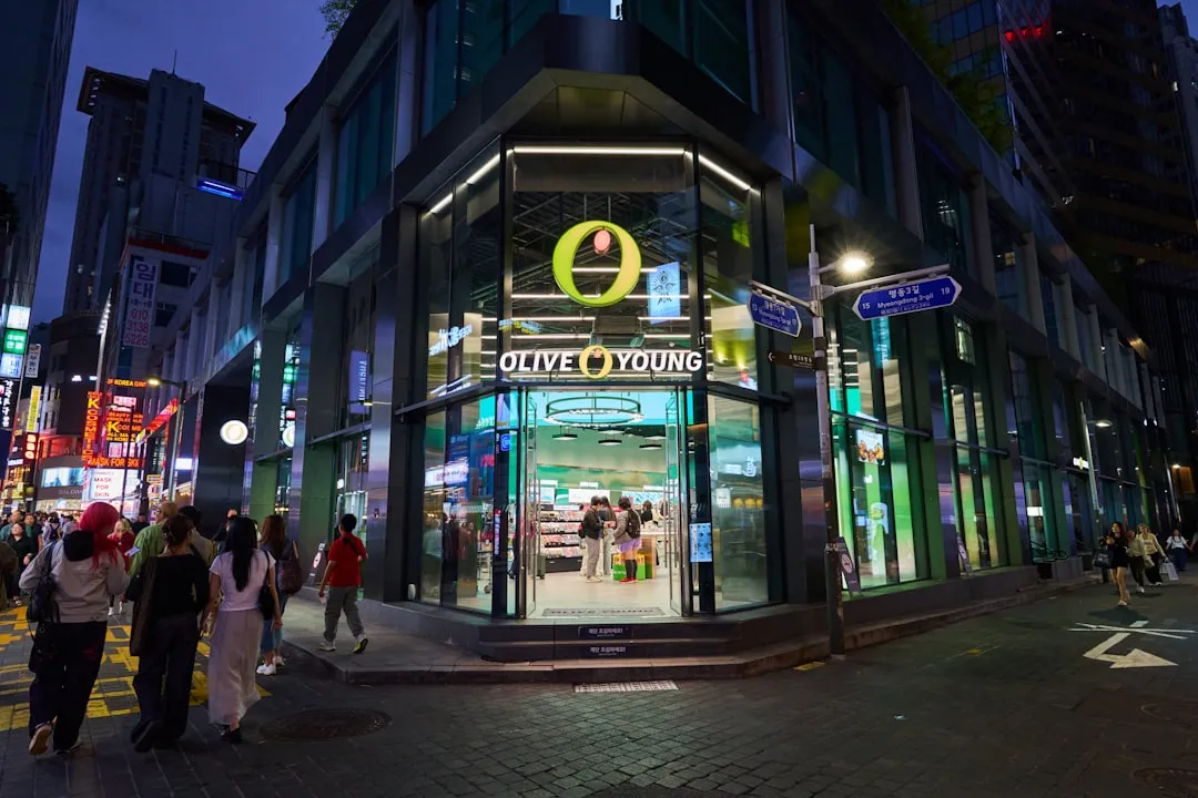 Shopping storefront in Myeongdong for cash or card in Korea guide