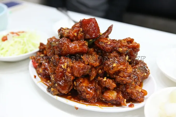 Glazed dakgangjeong chicken at Sinpo International Market