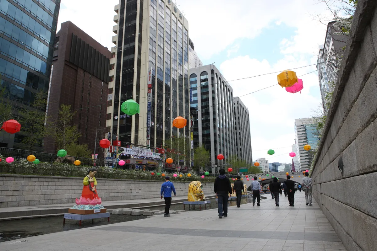 Cheonggyecheon streamside path with hanging lanterns near Euljiro