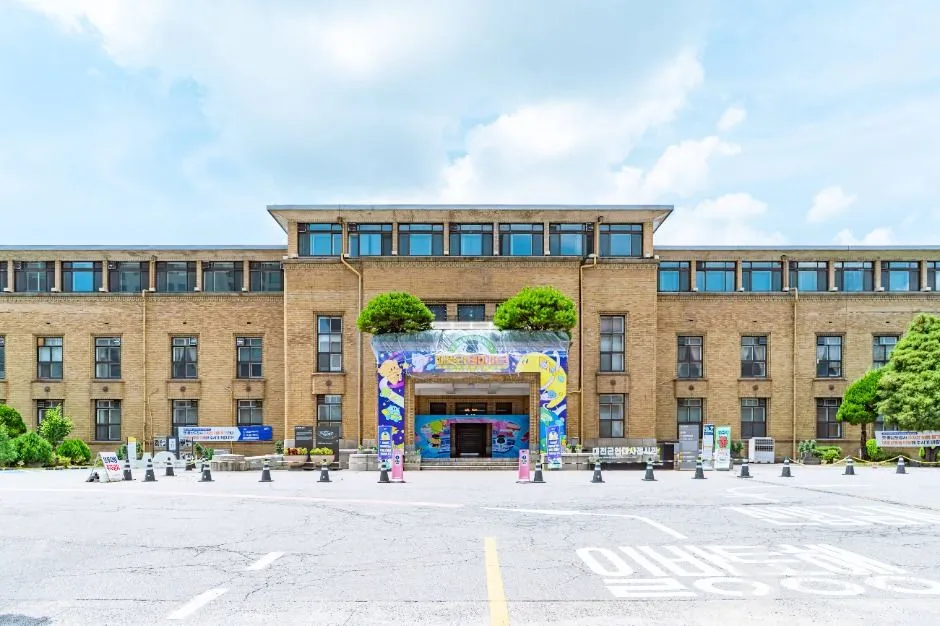 Former Chungcheongnam-do Provincial Government building used as Daejeon Modern History Exhibition Hall