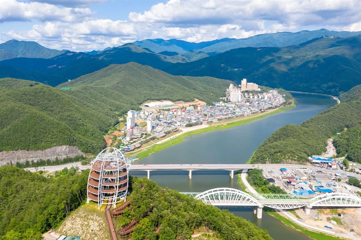 Danyang Skywalk & Riverside Guide