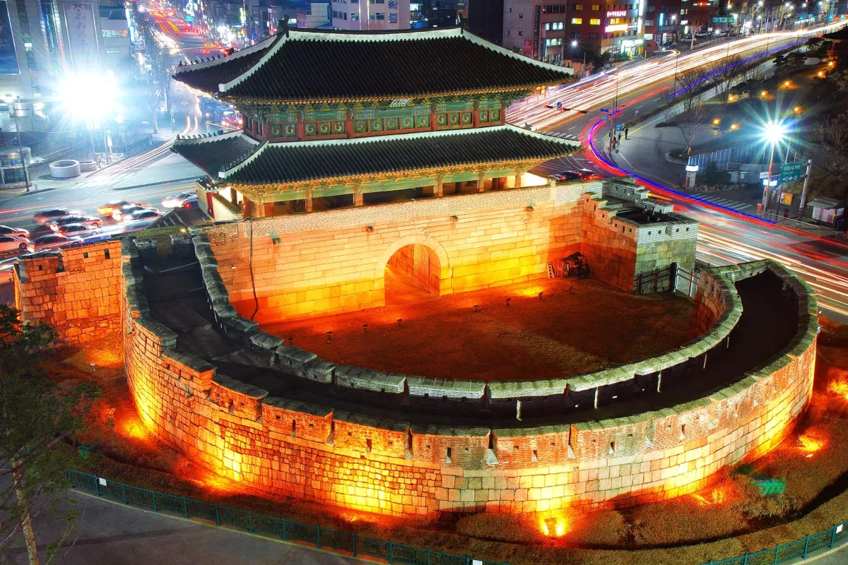Heunginjimun Gate at night near Dongdaemun shopping district