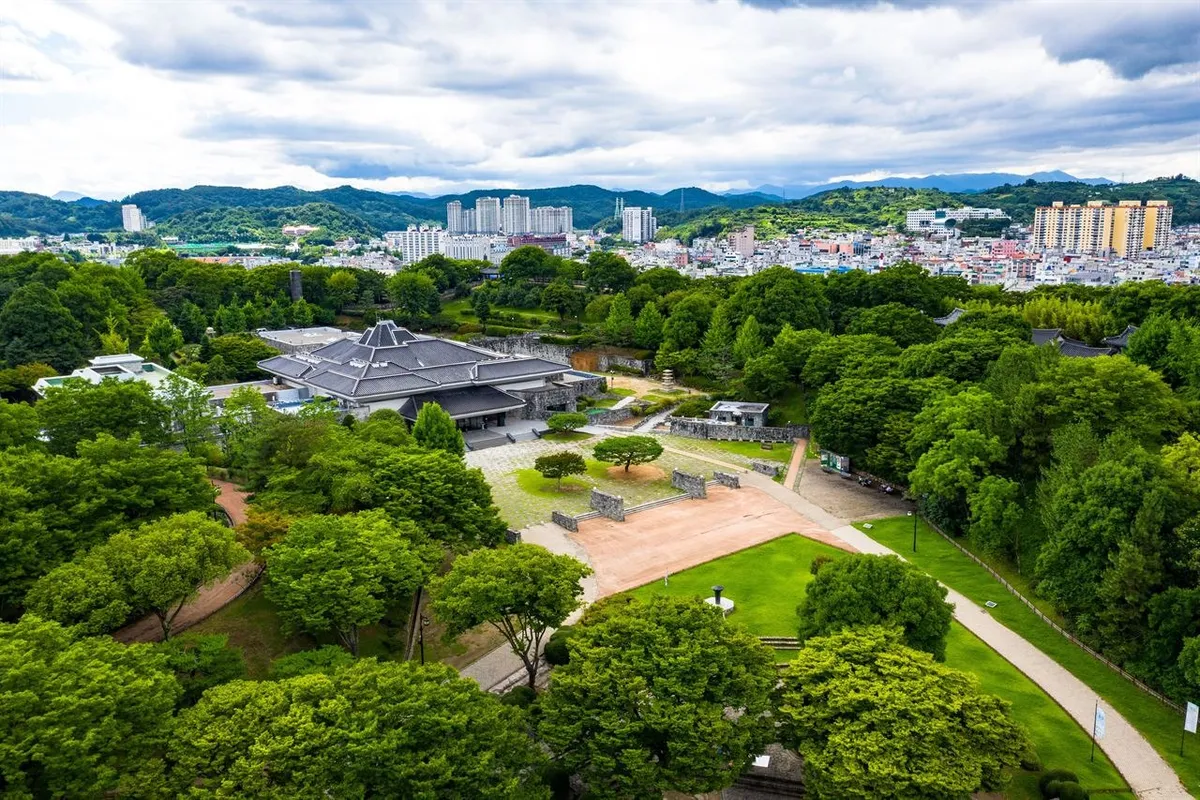 Jinju National Museum building and tree-lined grounds within Jinjuseong Fortress