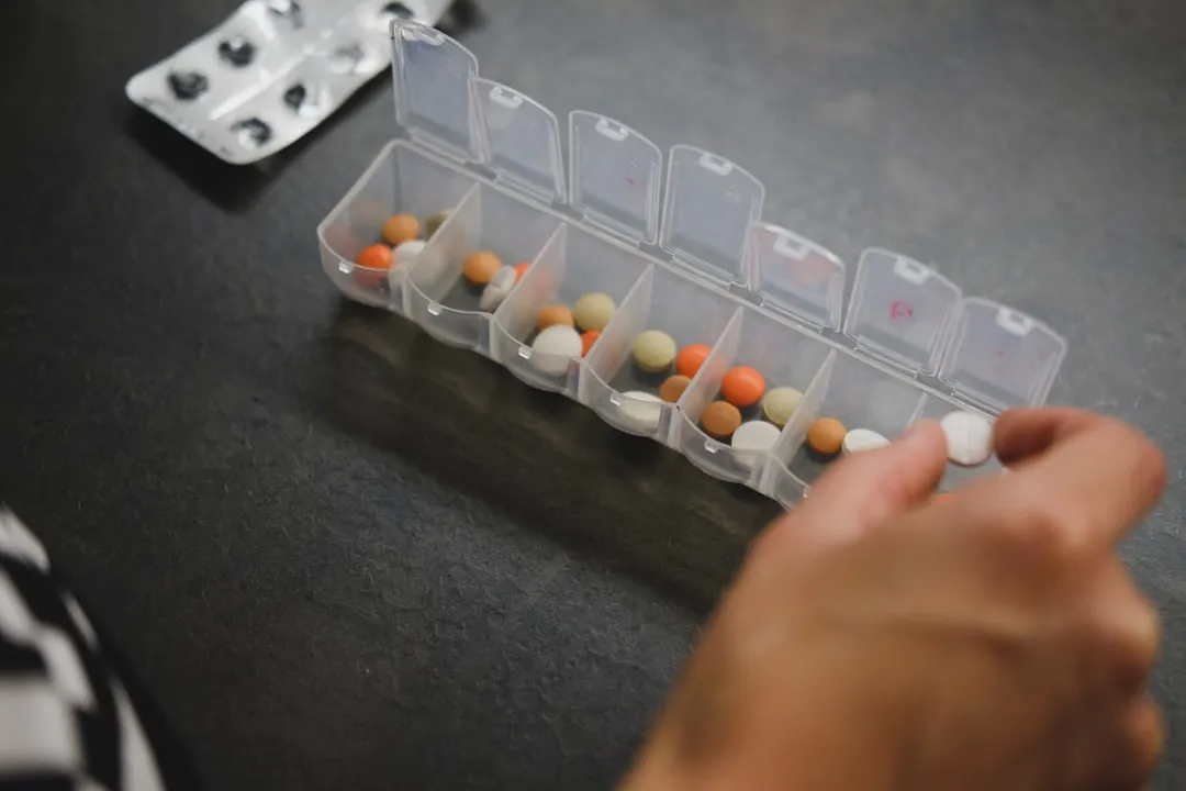 Medicine organizer for Korea customs declaration guide