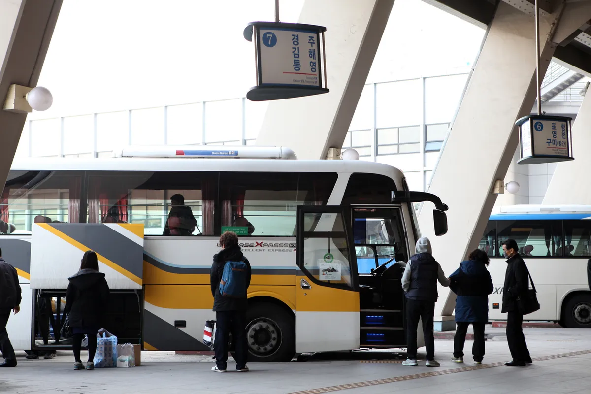 Express bus terminal route board for Korea express bus planning