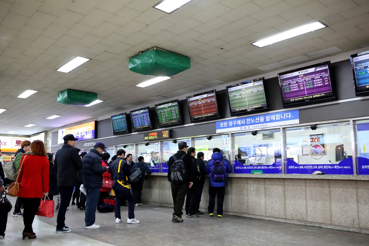 Intercity bus terminal ticket counter for Korea express bus alternatives