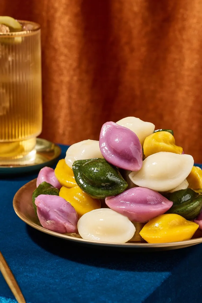 Songpyeon rice cakes for Chuseok in Korea public holidays 2026
