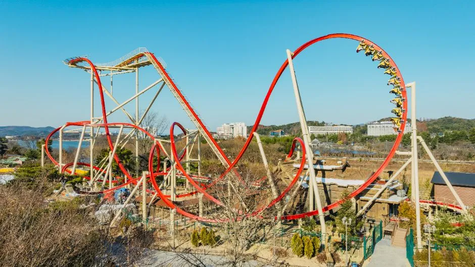 Park entrance and rides at Gyeongju World in Gyeongju