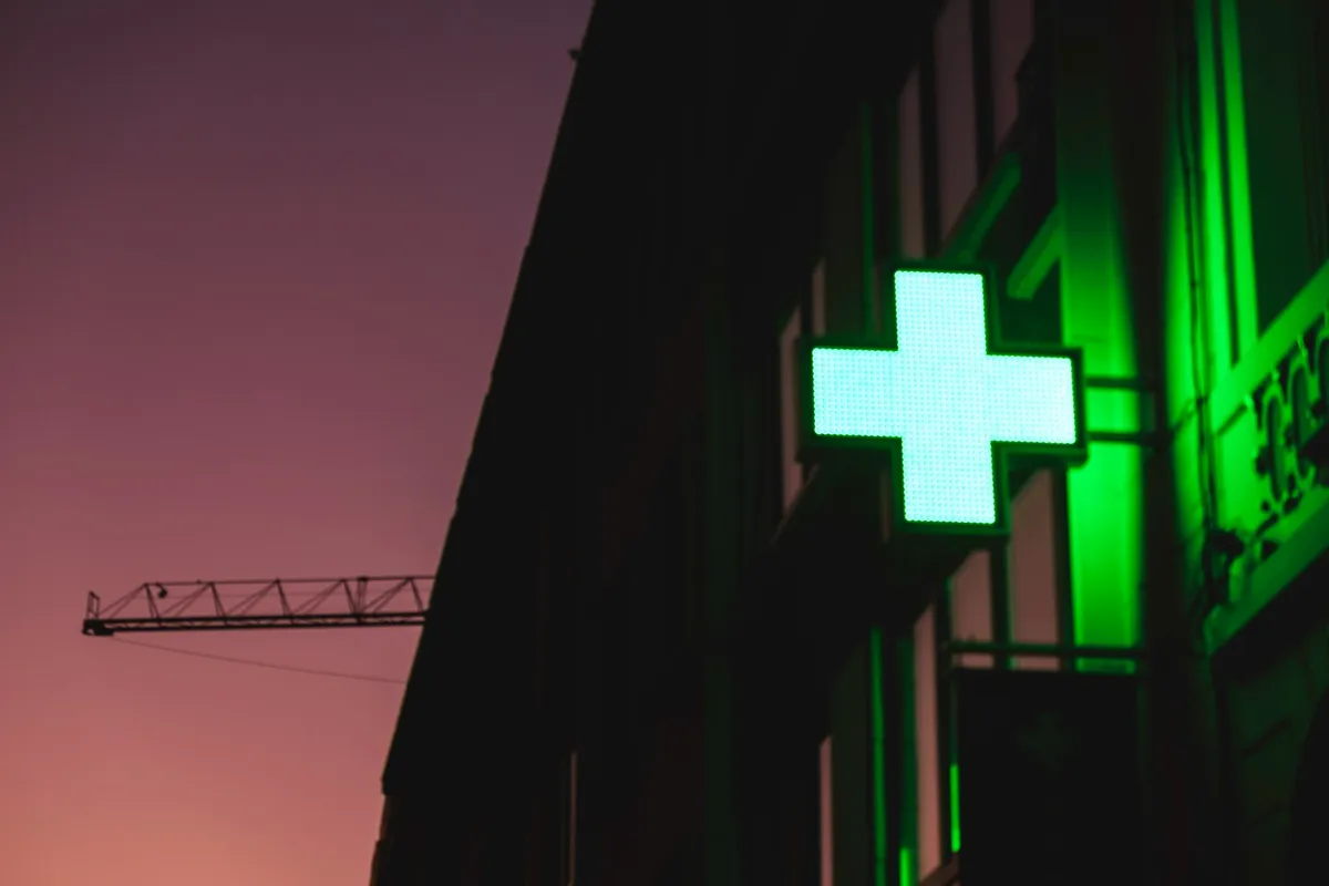How to Handle Emergencies in Korea: 119, Pharmacies & Translation Apps - 7