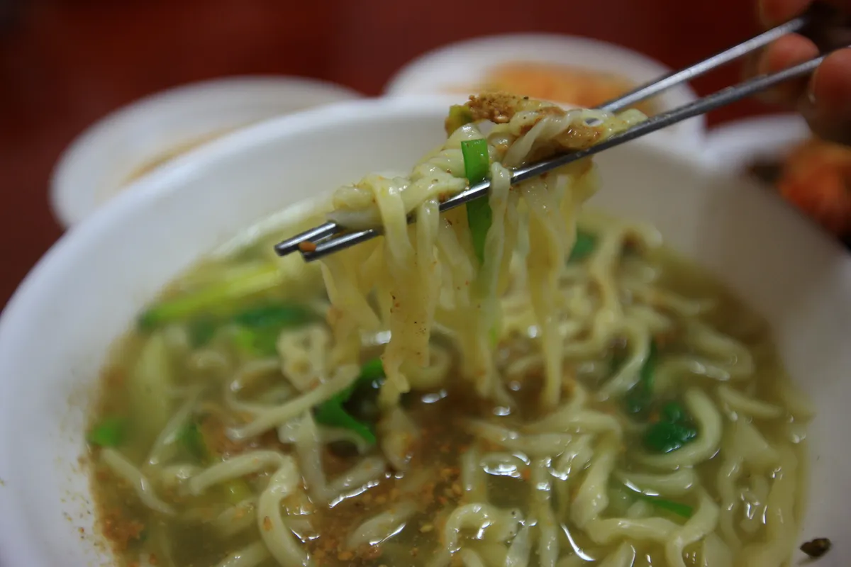 Seafood kalguksu served in a bowl for a Korean noodles guide
