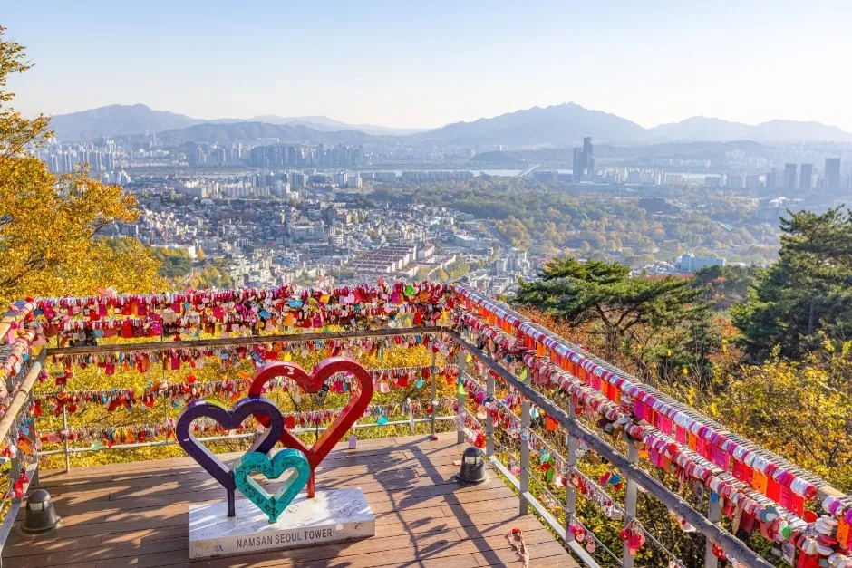 Love-lock terrace overlooking Seoul from the N Seoul Tower plaza