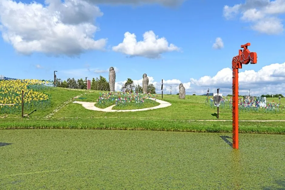 Imjingak Resort and Pyeonghwa Nuri Park in Paju DMZ area
