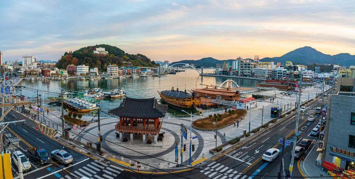 Gangguan Port waterfront and moored vessels in central Tongyeong