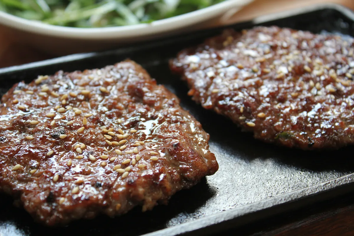 Tteokgalbi Guide: Korean Rib Patties