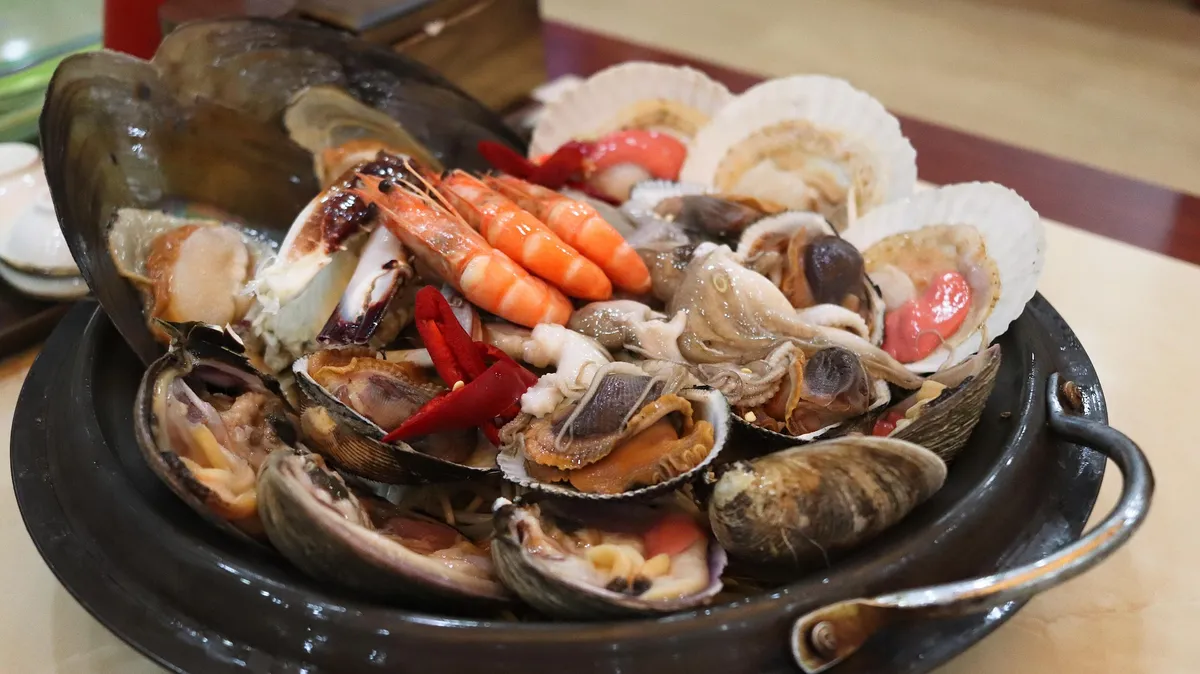 The Ultimate Guide to Korean Seafood: Sannakji, Sashimi & How to Ssam - 2