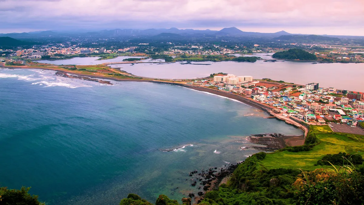 Where to Stay in Jeju: Jungmun, Seogwipo & Jeju City Hotels - 16