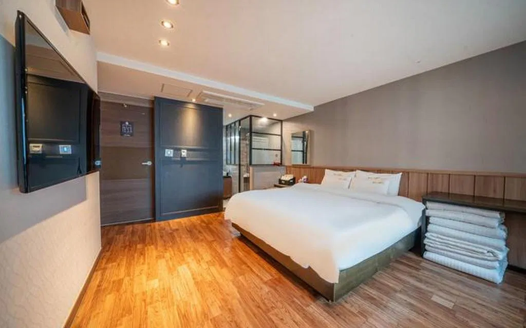 Hotel photo 1