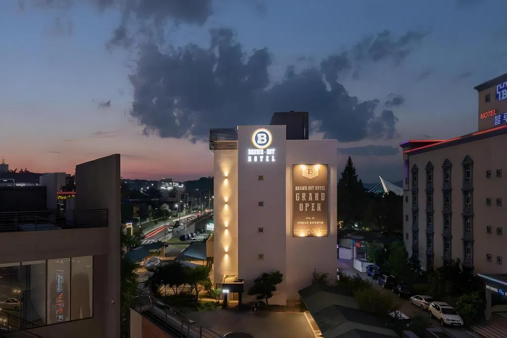Hotel photo 1