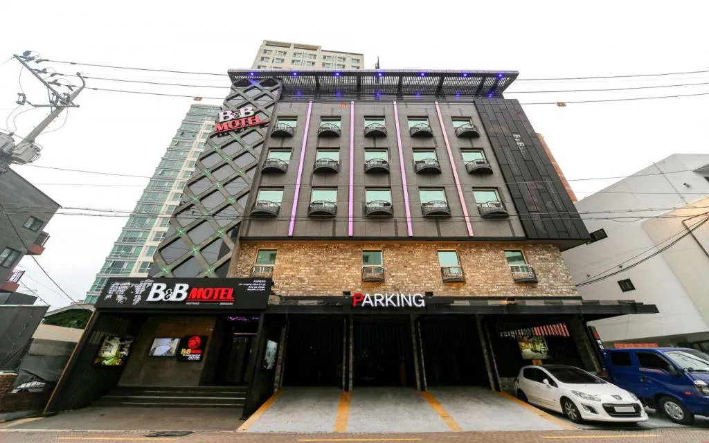 Hotel photo 1