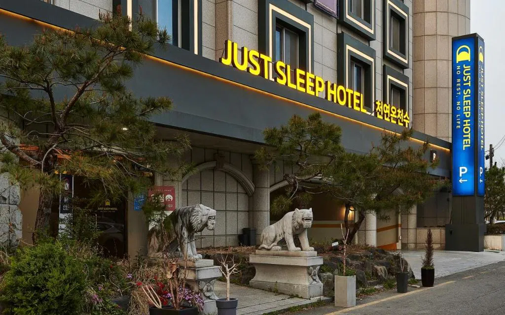 Hotel photo 1
