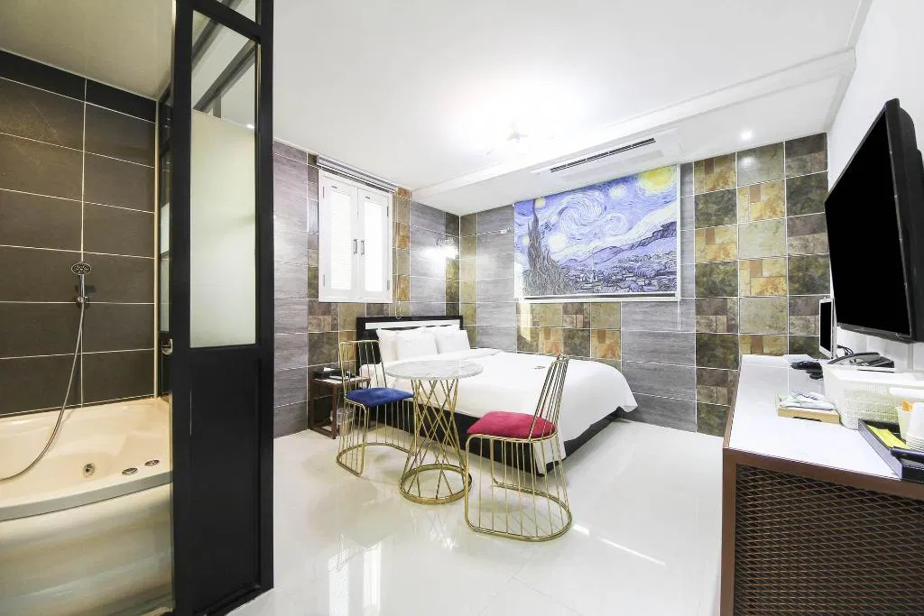 Hotel photo 2