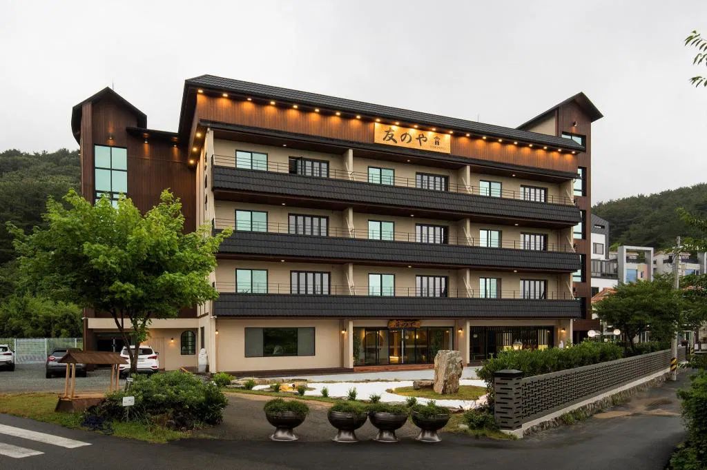 Hotel photo 1