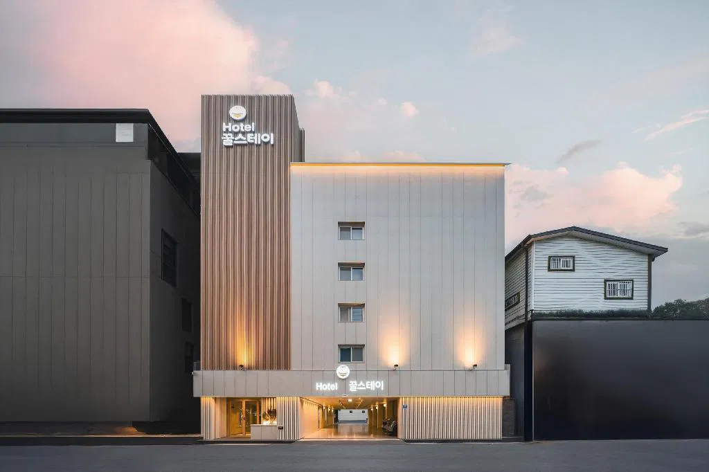 Hotel photo 1