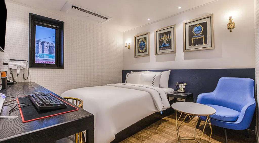 Hotel photo 1