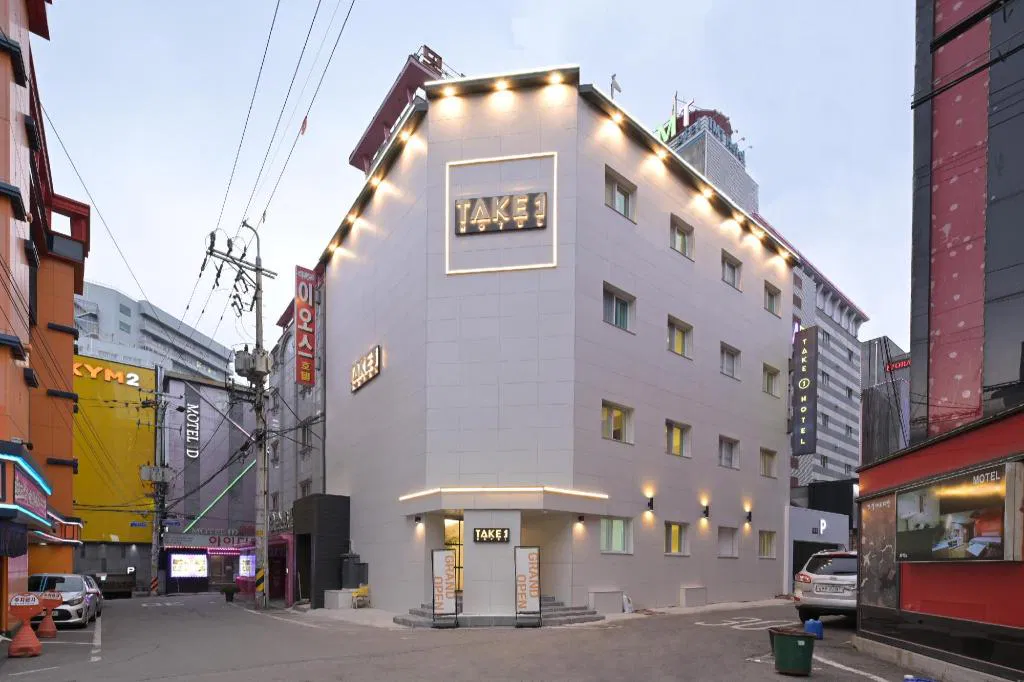 Hotel photo 1