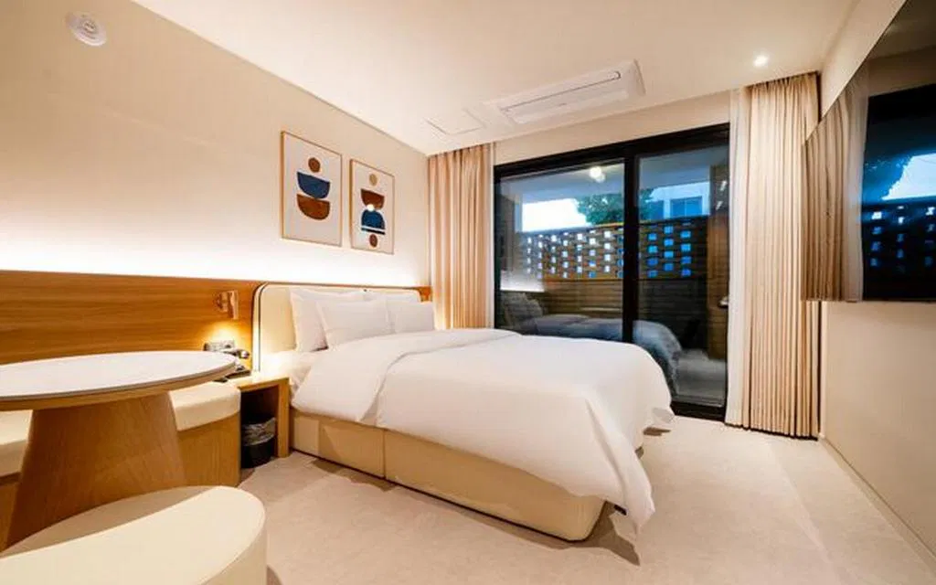 Hotel photo 1
