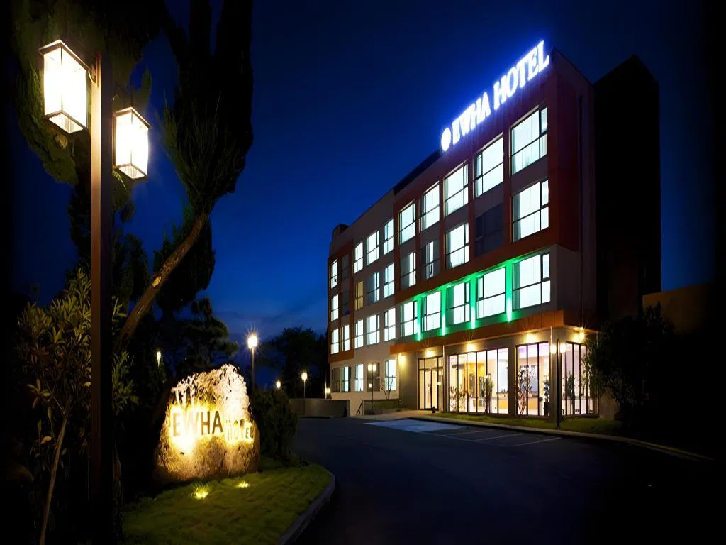 Hotel photo 1