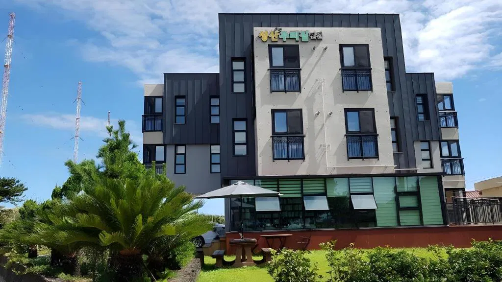 Hotel photo 1