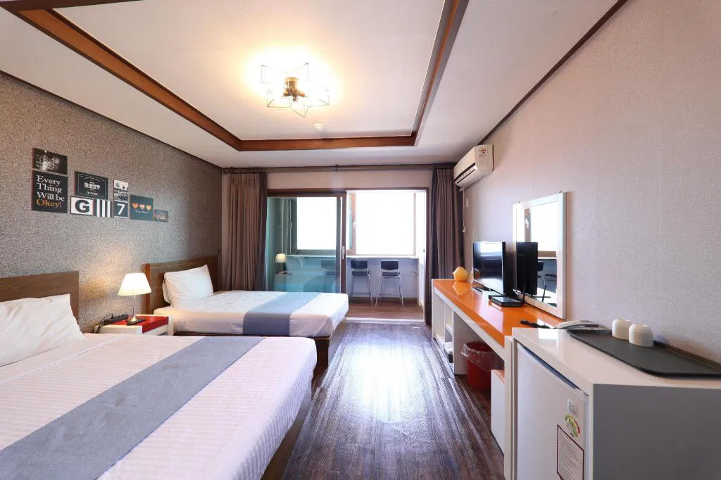 Hotel photo 1