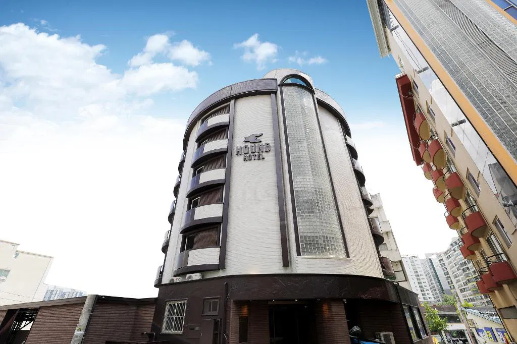 Hotel photo 1