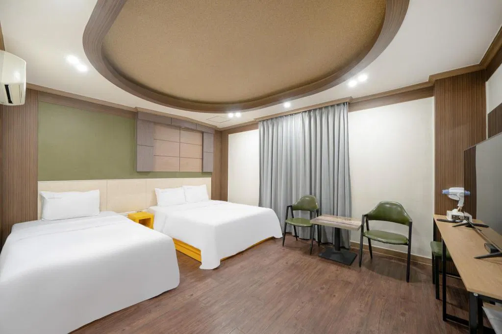 Hotel photo 1