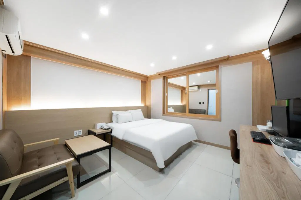 Hotel photo 1