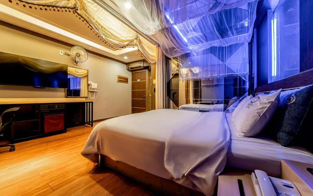 Hotel photo 1