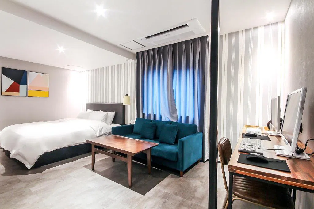 Hotel photo 1