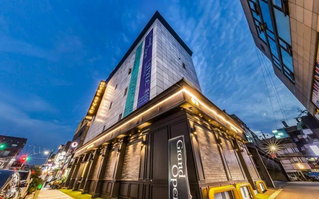 Hotel photo 1