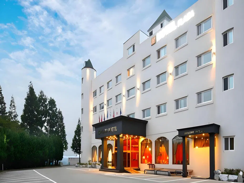 Hotel photo 1