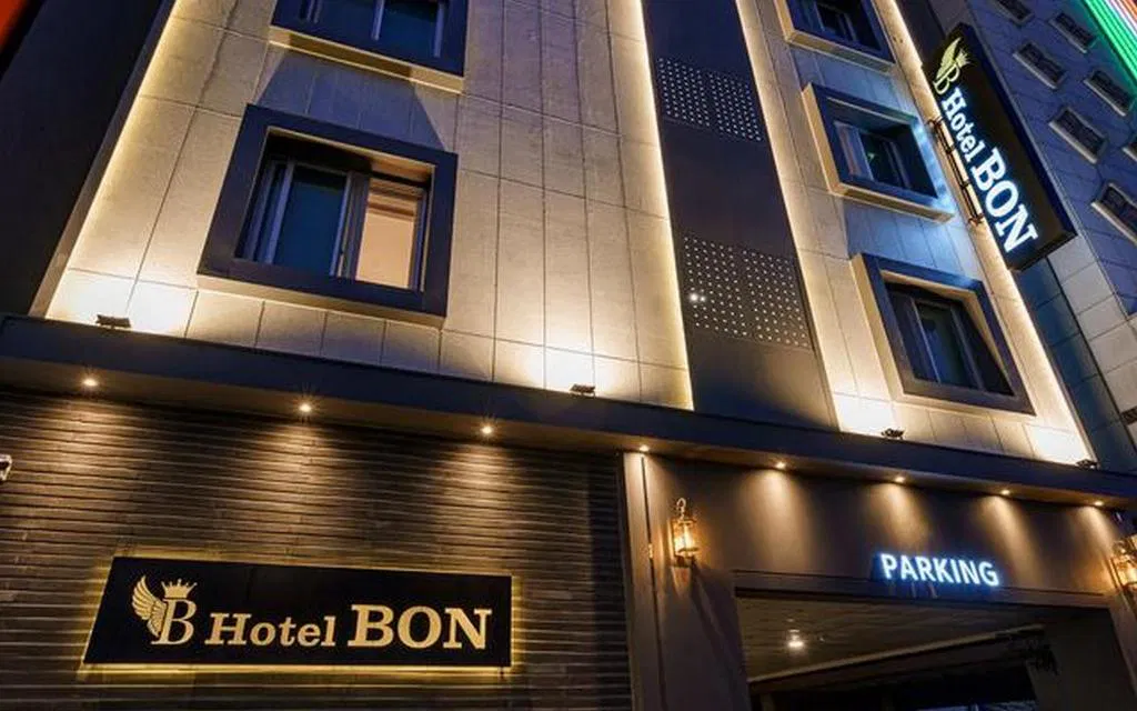 Hotel photo 1