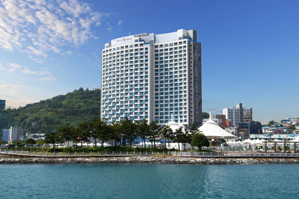 Hotel photo 1