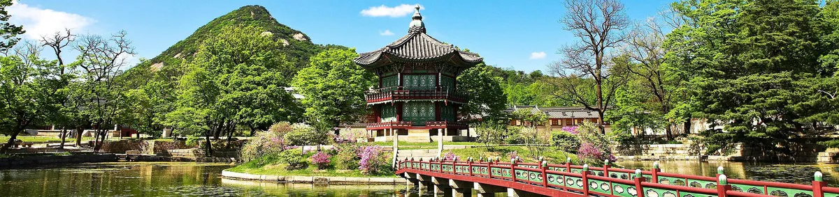 Beautiful travel destinations in South Korea - cities, temples and nature