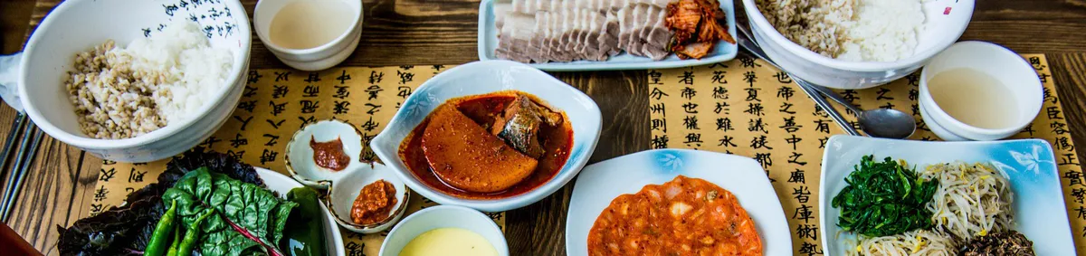 Korean food and restaurants guide - BBQ, street food and traditional cuisine
